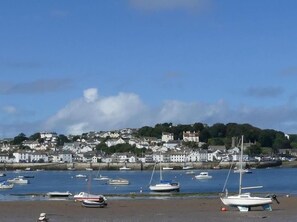 Beach - Commodore Hotel (Bideford)