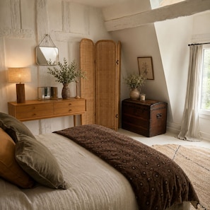 Room - Vrbo Property (Triqueville)