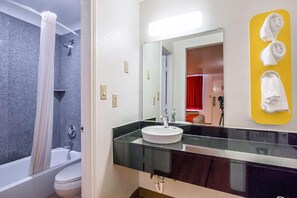 Bathroom - 2 Full Beds | Nsmk, Micfridge (Round Rock)