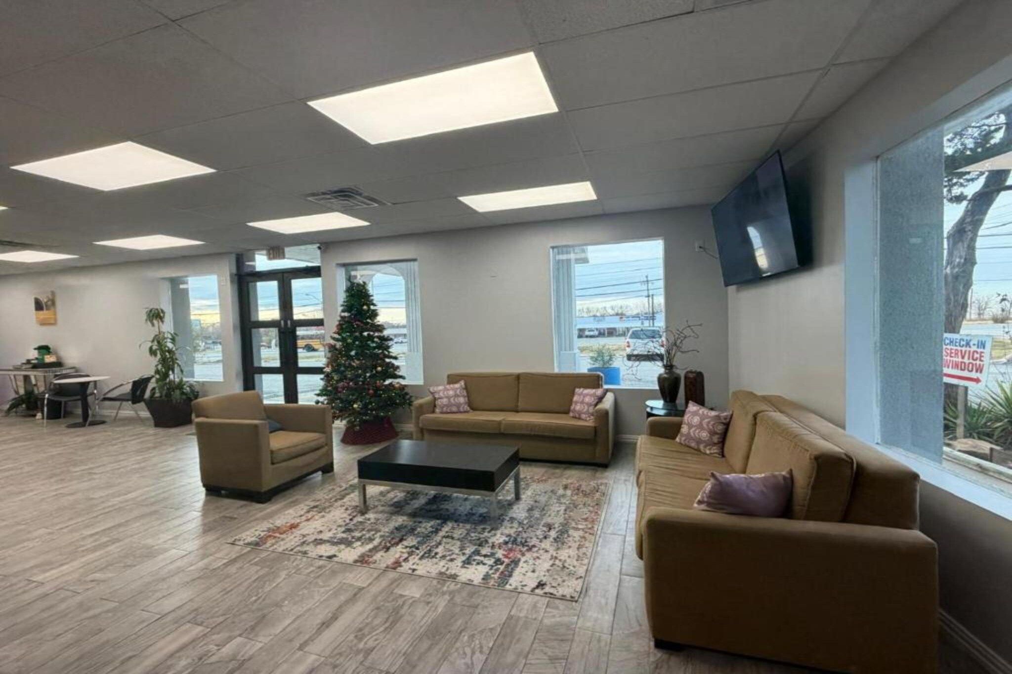 Entrance / Reception