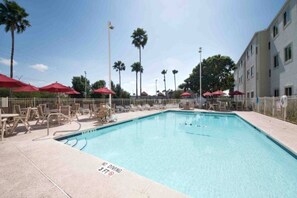 Pool - 2 Full Beds | Non-Smoking (Brownsville)