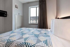 Bedroom - 1 QUEEN BED | NON-SMOKING (Pharr)