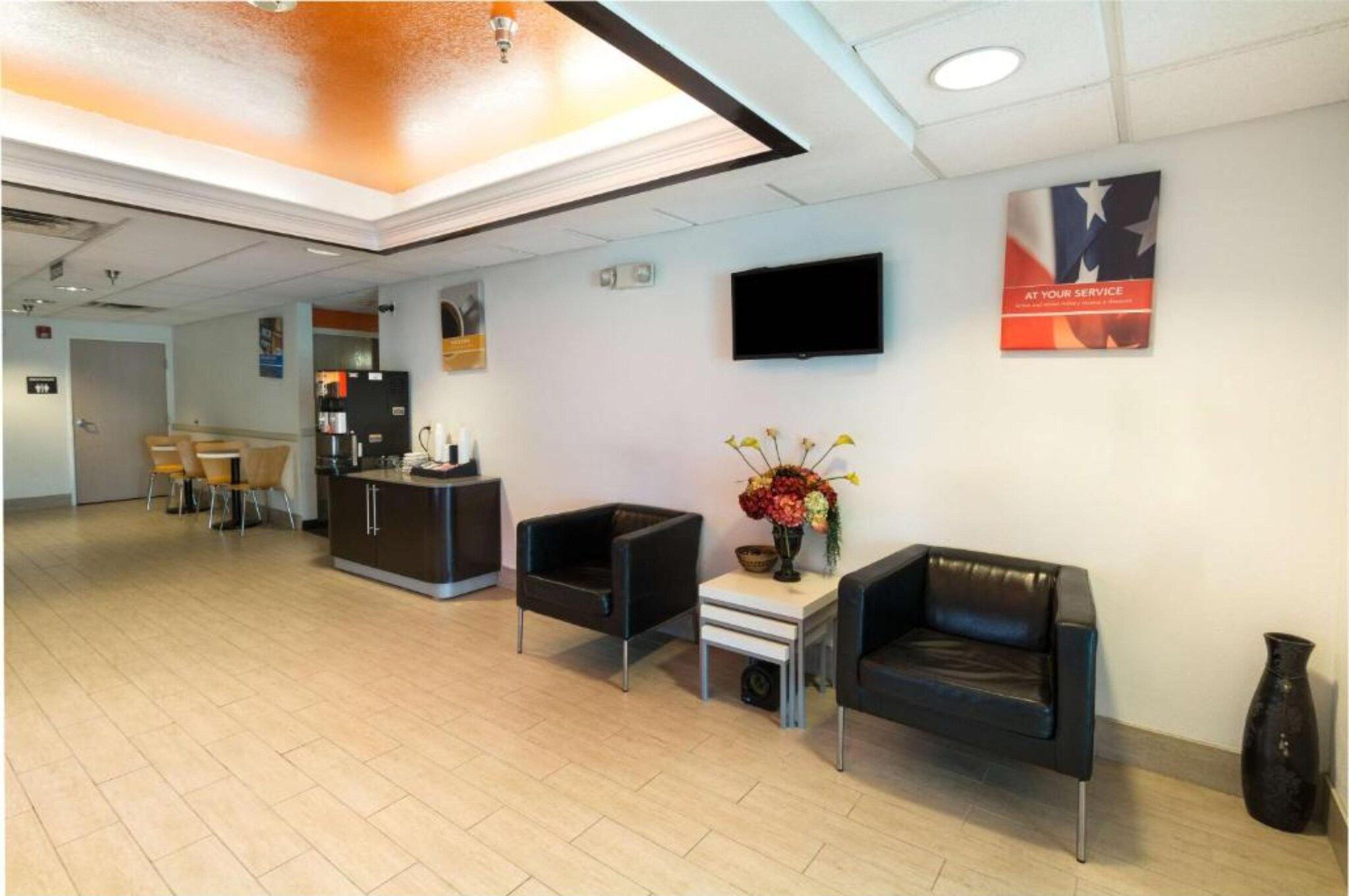 Entrance / Reception