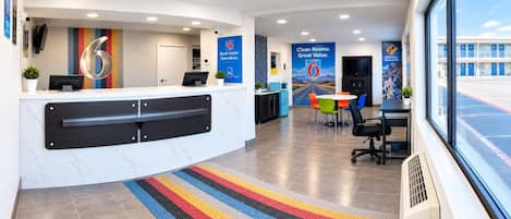 Entrance / Reception