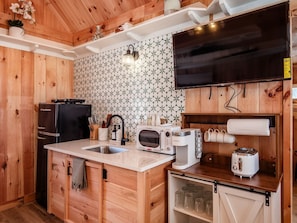 Kitchen - Scouts Cottage | Hocking, Pickleball, Hot Tub (Creola)