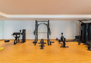 Fitness facility - Waterfront Apt w/ Pool, Gym & Direct Beach Access (Sharjah)