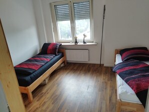 Room - Vrbo Property (Hamm)