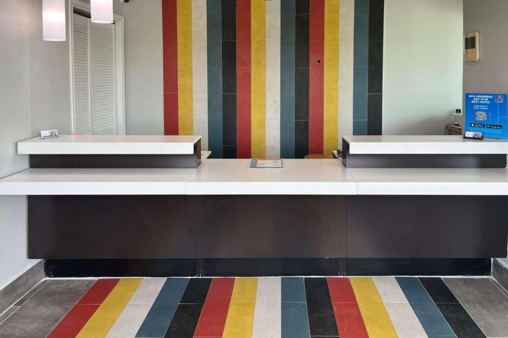Entrance / Reception