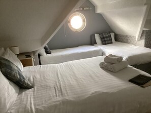 Room - Agar House (Llandudno)