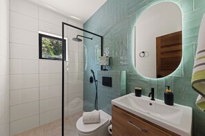 Bathroom - Vrbo Property (Willemstad)