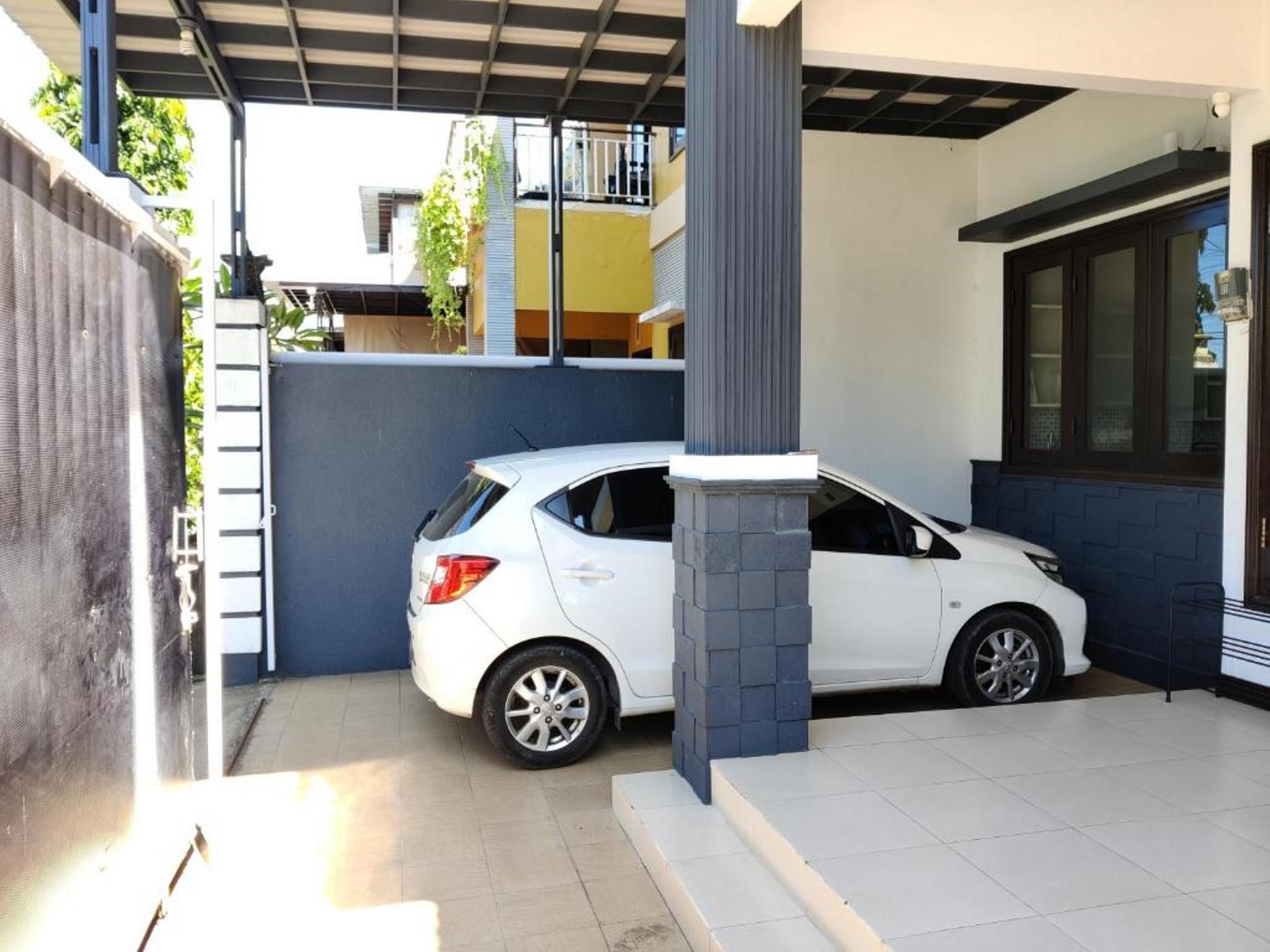 Tempat parkir