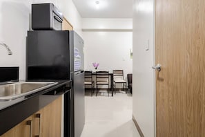 Interior - Serene 2Br Apartment in Parañaque With Shared Pool (Parañaque)