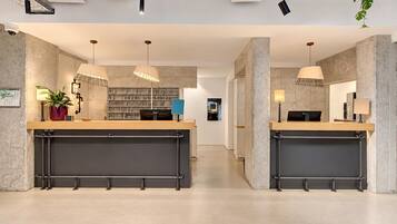 Entrance / Reception