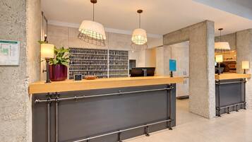 Entrance / Reception