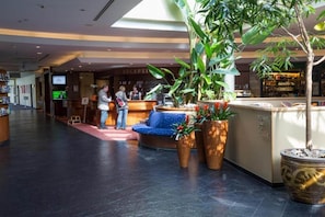 Entrance / Reception - Seminaris Sunday See Hotel Potsdam - Suite (Potsdam)