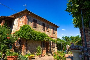Exterior - Vrbo Property (Torrita di Siena)