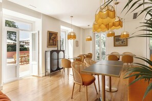 Breakfast area - Chalet Santo António (Sintra)