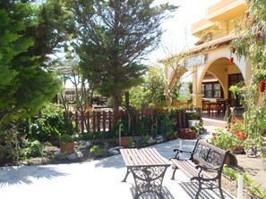 Terrace/patio - Room '12  Double  Garden View' with garden view and private balcony (Κάμειρος Σκάλα)