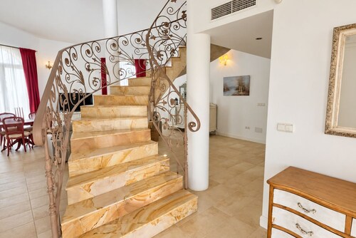 Villa Marhaban - Feel at Home