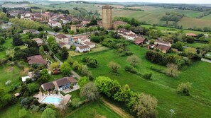 Exterior - Quiet, Peaceful Bed & Breakfast with Private Swimming Pool and AC in Bassoues (Bassoues)
