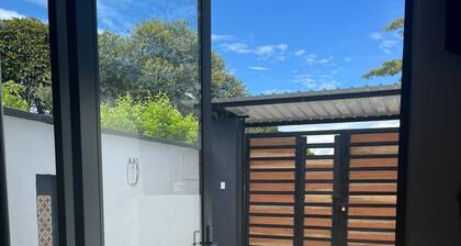 La Güerita: Private Home with Pool, Wi-Fi, and Parking in Villavicencio