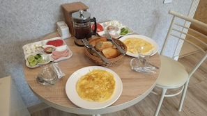 Breakfast meal - Midcity Hotel (Baku)