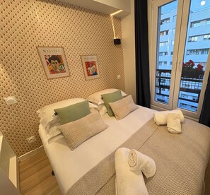 Room - Moret Art Flats (Paris)