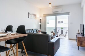Unclassified image, 5 of 28, button - Olympian Beach 2BR Suite with Balcony (Lemesos)