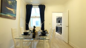Dining - Ambler's Watch -Relaxing Seaside Hot Tub Home (Amble)