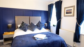 Room - Ambler's Watch -Relaxing Seaside Hot Tub Home (Amble)