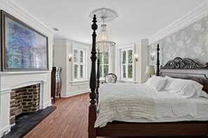 Bedroom 5 | King Bed | Fireplace & Chandelier - Historic Savannah Estate by Forsyth Park (Savannah)