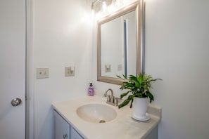 Interior - Enjoy Staunton in the Heart of Shenandoah Valley (Staunton)
