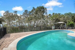 Pool - Beachside Bliss at Anchorage Resort (Point Lookout)