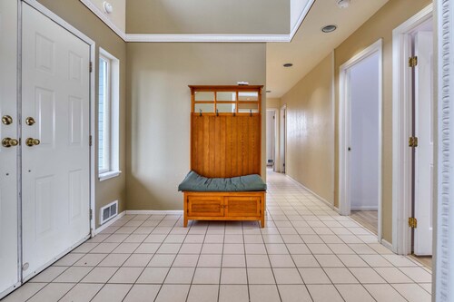 Serene 3BR Waterfront Home Balcony With Bay Views