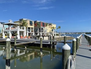 Marina - Oceanfront Marathon Monthly Rental: Heated Pool + Waterfront + Sunset Views (Marathon)