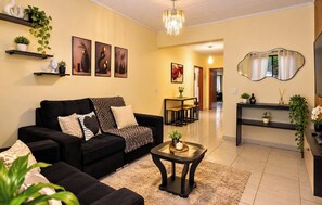 Living area - Entire house no Jardim Oasis Paranavai (Paranavaí)
