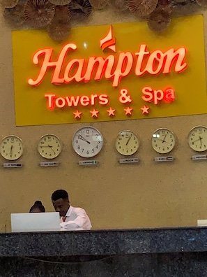 Lobby - Hampton Towers And Spa (Asaba)