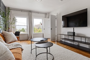 Living area - The Rosebrook (Lakewood)