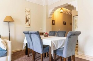 Dining - Nomad Living 2BR • 5min from Jardin Majorelle (Marrakech)