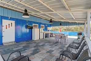 Outdoor dining - Llanos Costa by Otium (Cabo Rojo)