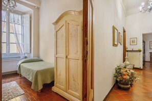 Room - Vrbo Property (Lucca)