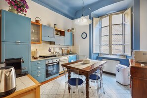 Private kitchen - Vrbo Property (Lucca)