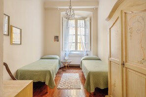 Room - Vrbo Property (Lucca)