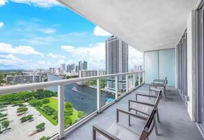 Balcony - Generous Space 2BR Condo - Intracoastal Marina (Hallandale Beach)