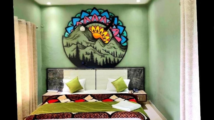 Shiva Valley Resort