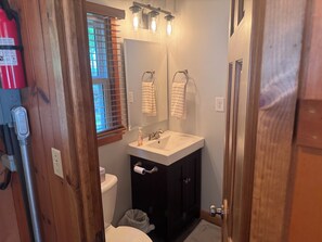 Bathroom - Cozy Lakefront Cabin right on the prestigious gold coast of lake Miltona! (Miltona)