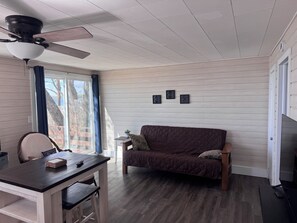 Living area - Cozy Lakefront Cabin right on the prestigious gold coast of lake Miltona! (Miltona)