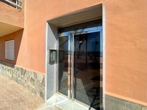 Beach Apartment for 5 in Adra