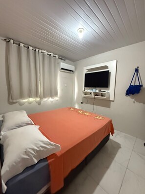 Room - Comfortable apartment 300 m from Ananindeua City Hall, 2 bedrooms, parking. (Ananindeua)