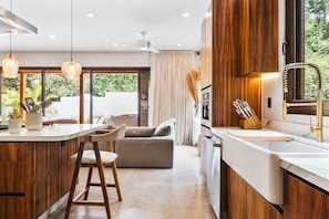 Private kitchen - 4-bedroom Villa in Sayulita. Private pool, jacuzzi, fire pits & jungle views. (Sayulita)